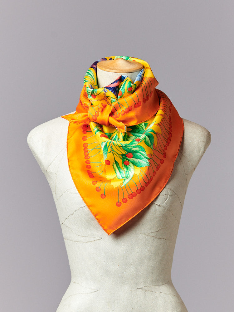 【SIZE:90cm×90cm】Hermes Carre Les Merises 1993 未使用品 シルク