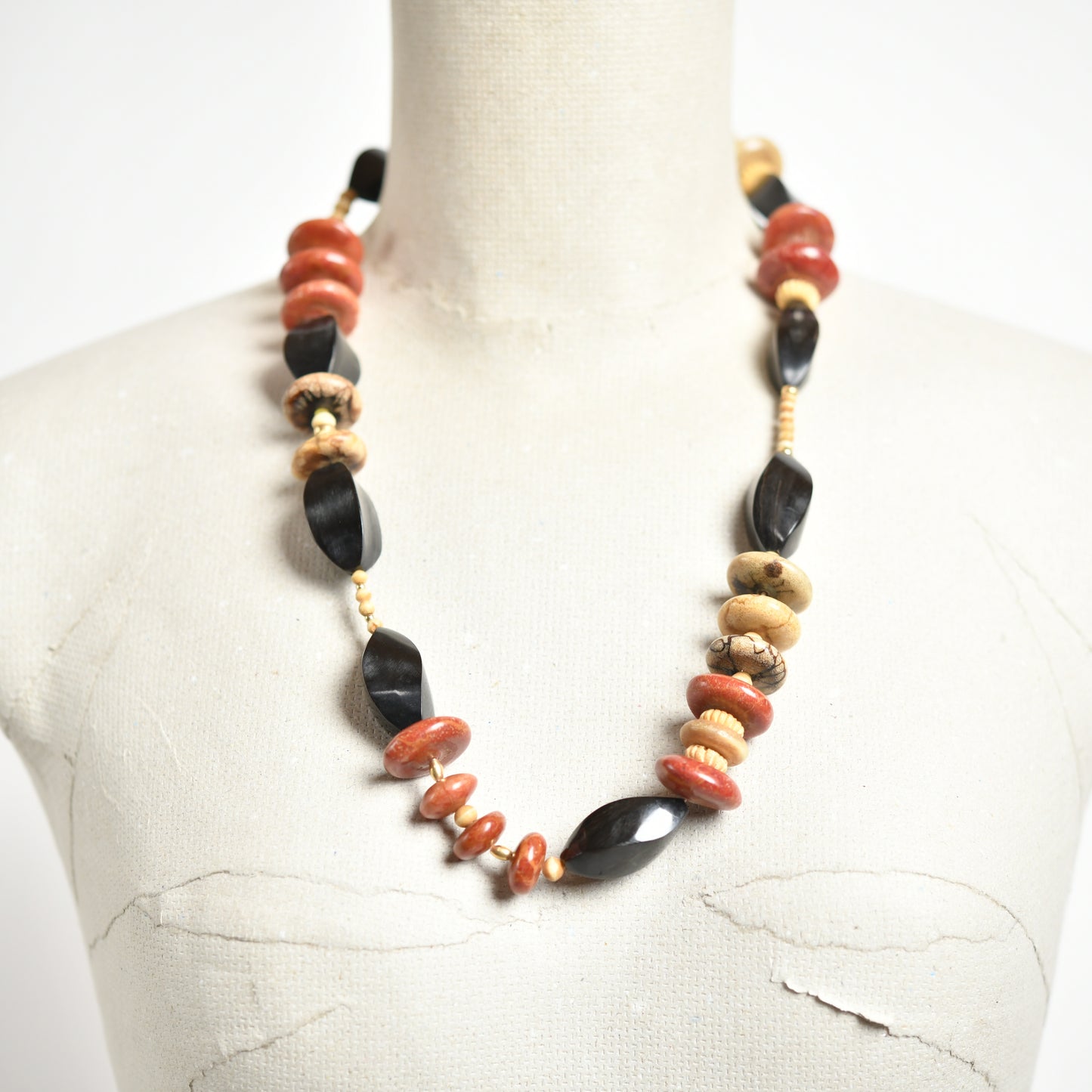 80s chunky stone beaded necklace