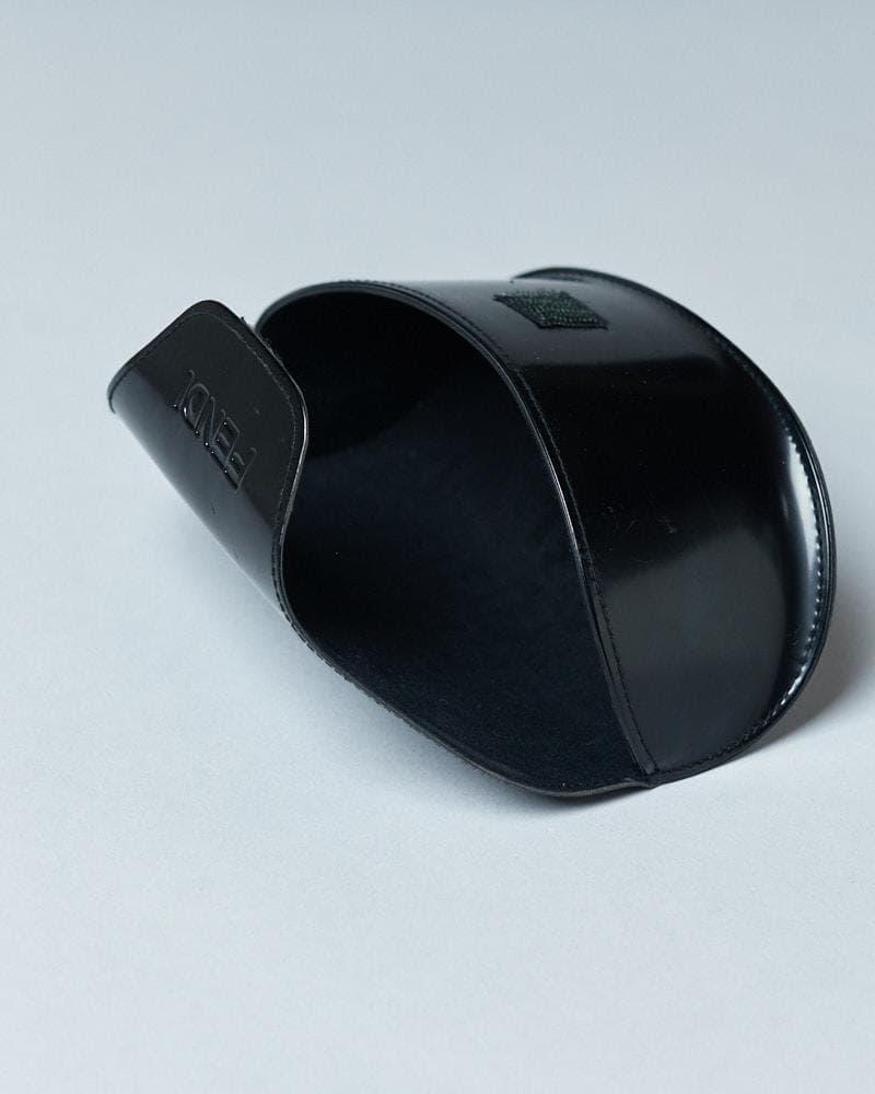 【58-17 130】ケース付 FENDI 度なしサングラス バーガンディー