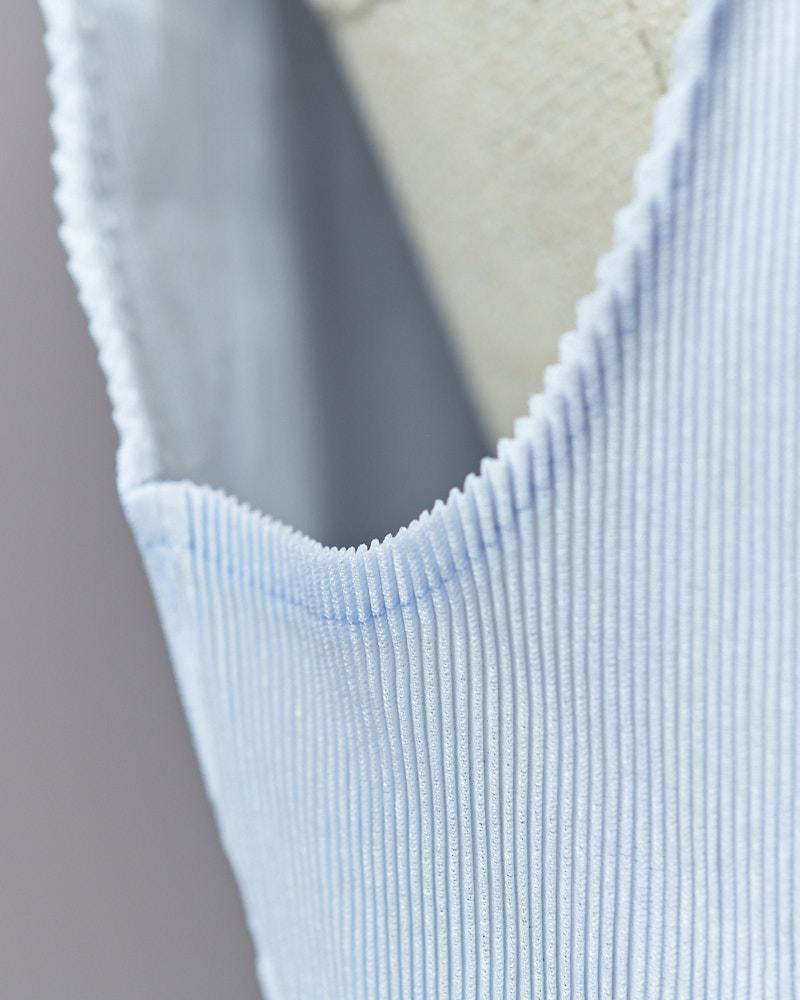 【SIZE:3】PLEATS PLEASE スカイブループリーツベスト