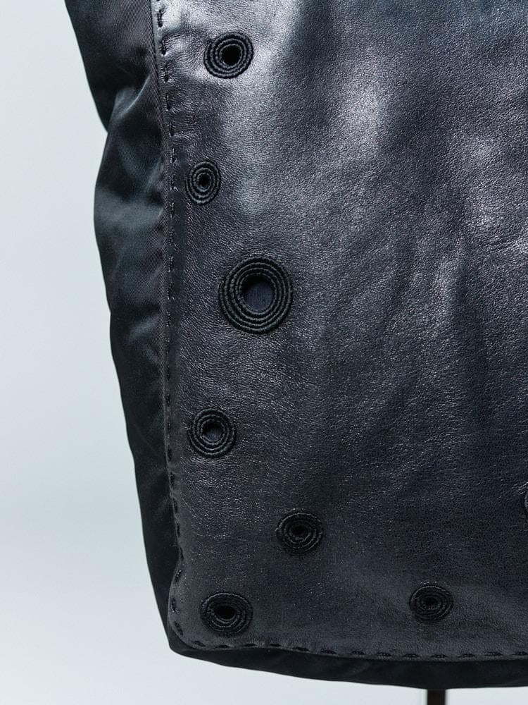 【30.5cm×23.5cm×マチ有】PRADA レザーナイロンショルダーバッグ