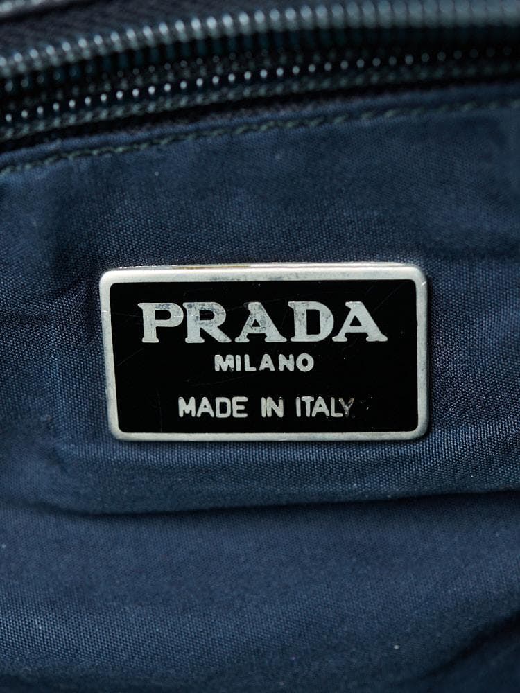 【30.5cm×23.5cm×マチ有】PRADA レザーナイロンショルダーバッグ