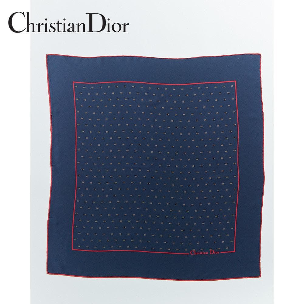 【67cm×65cm】Christian Dior シルクスカーフ