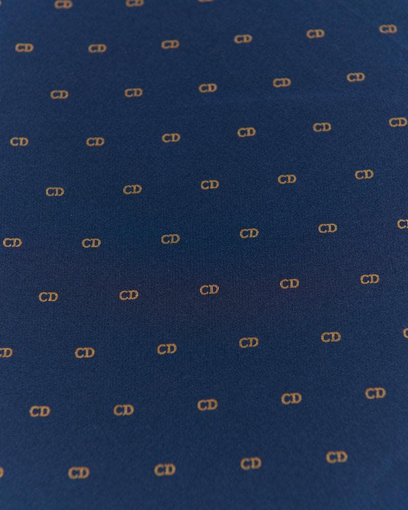 【67cm×65cm】Christian Dior シルクスカーフ