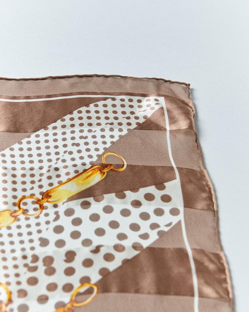 【56cm×56cm】Christian Dior タグ付 シルクスカーフ