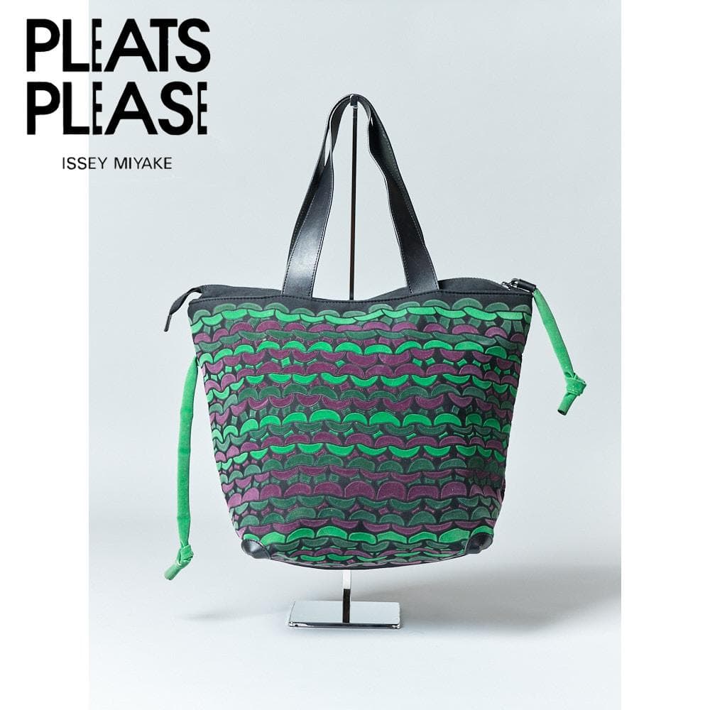 【H30W25マチ&ジッパー付】PLEATS PLEASE トートバッグ