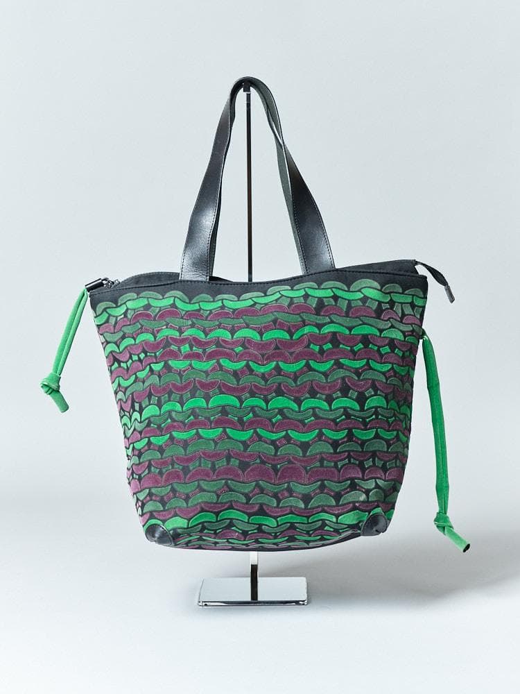 【H30W25マチ&ジッパー付】PLEATS PLEASE トートバッグ