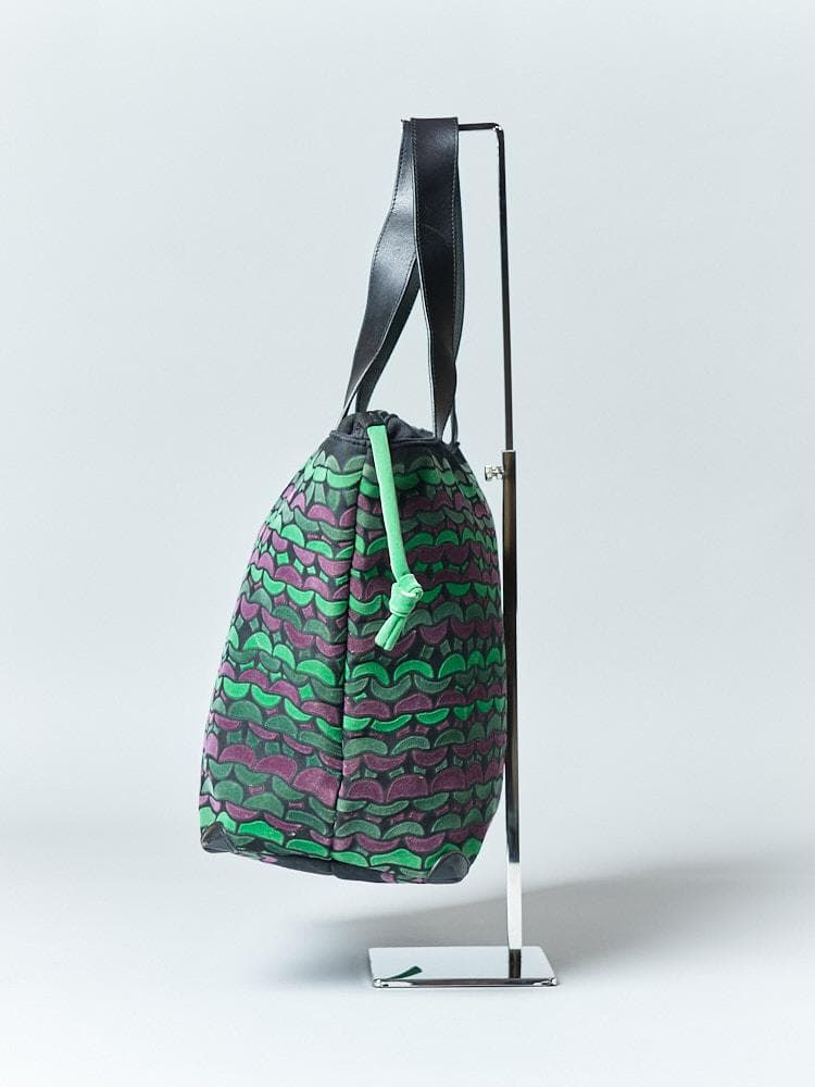 【H30W25マチ&ジッパー付】PLEATS PLEASE トートバッグ