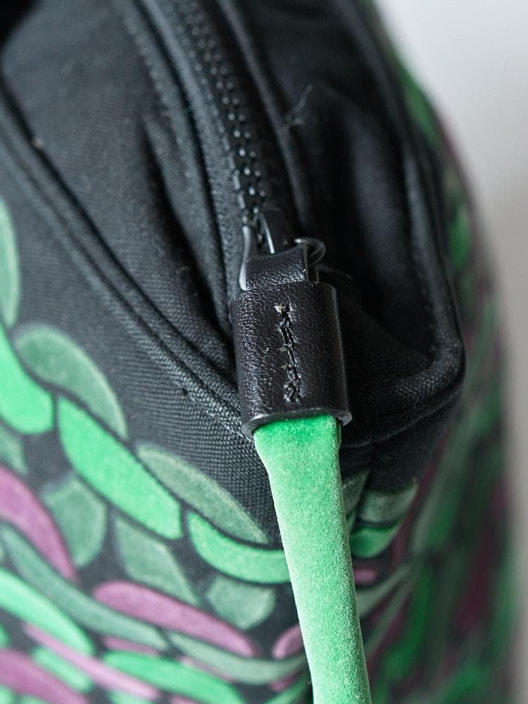 【H30W25マチ&ジッパー付】PLEATS PLEASE トートバッグ