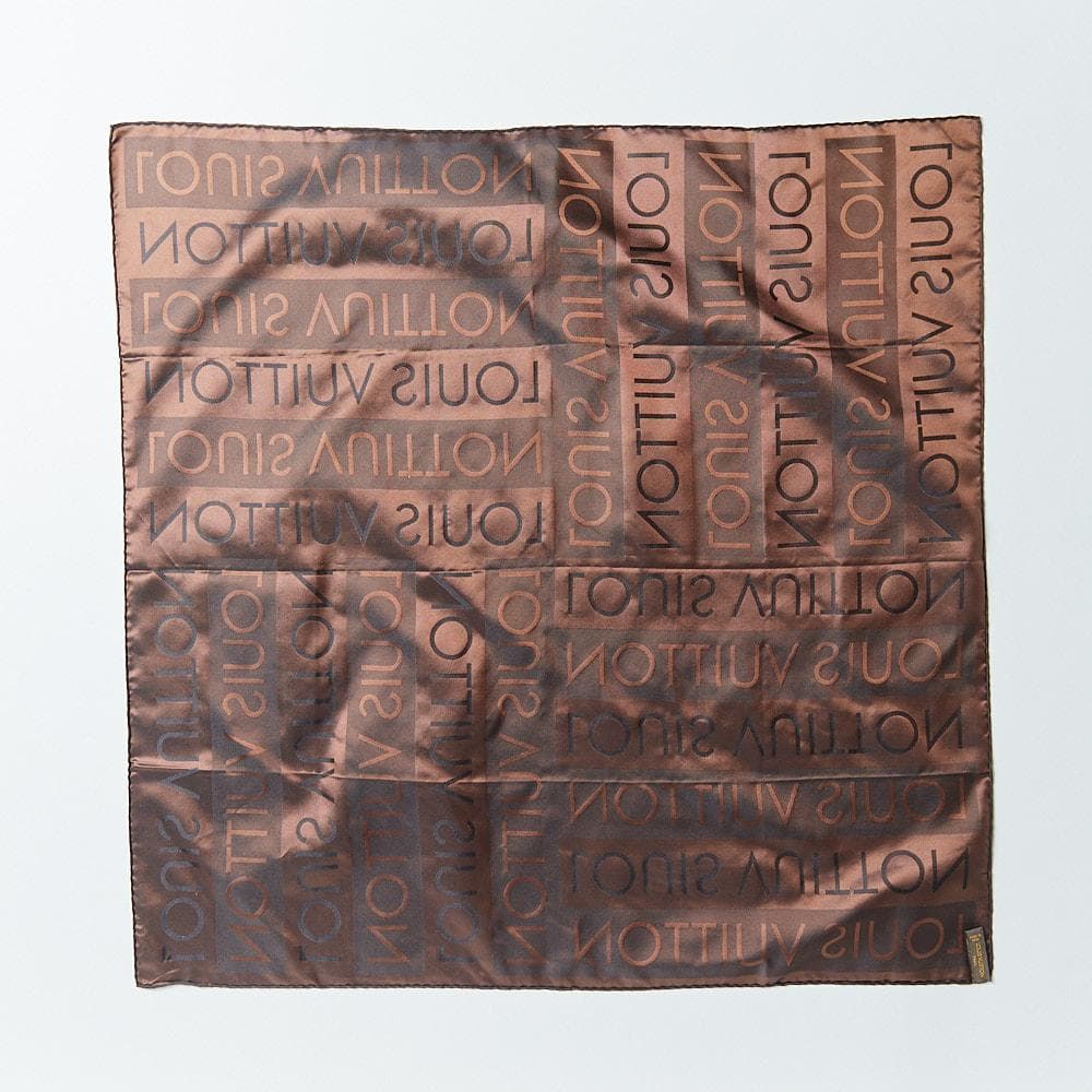 【70cm×70cm】LOUIS VUITTON シルクスカーフ