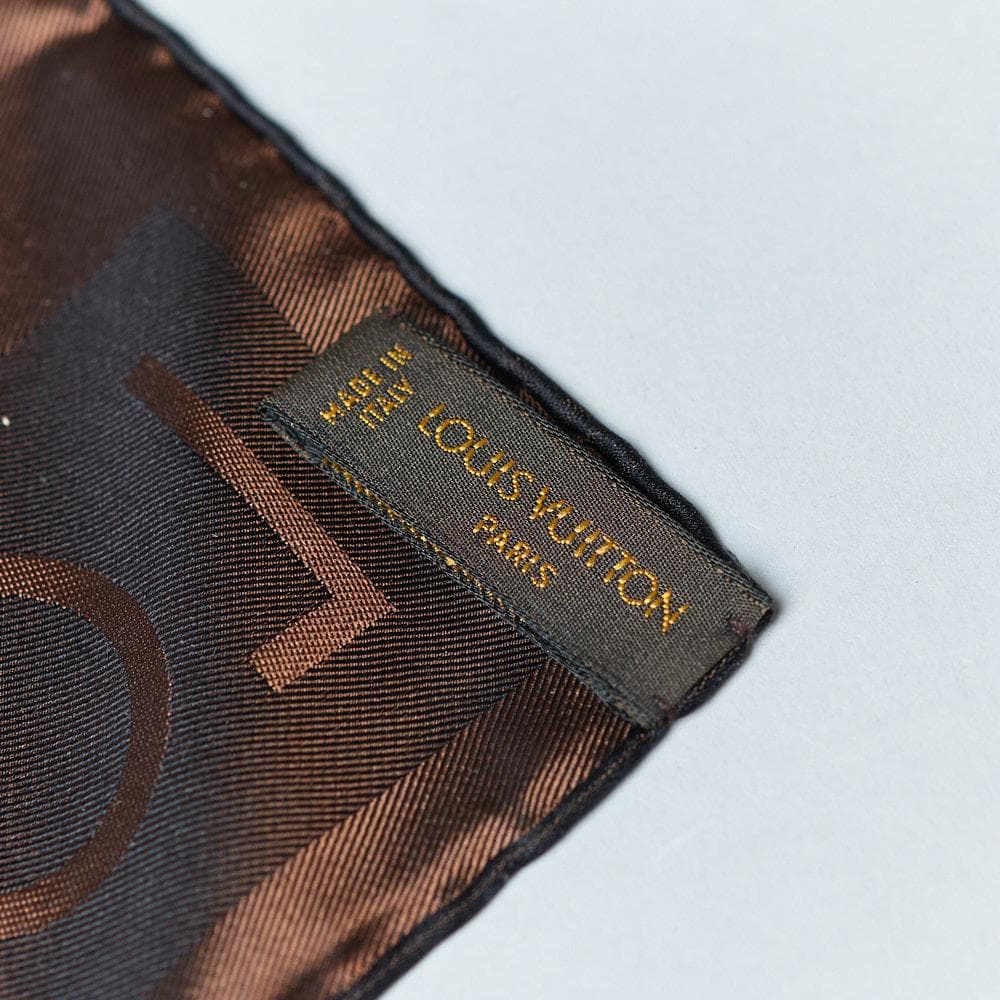 【70cm×70cm】LOUIS VUITTON シルクスカーフ