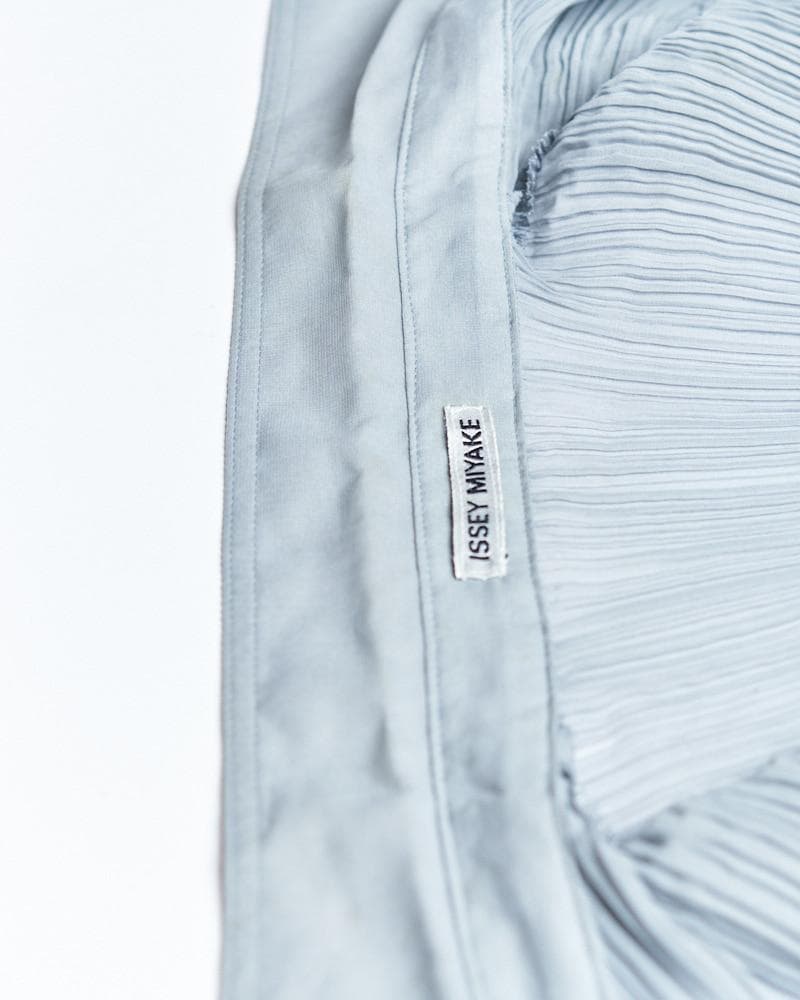 【SIZE : L】 ISSEY MIYAKE 長袖プリーツボタンダウンシャツ