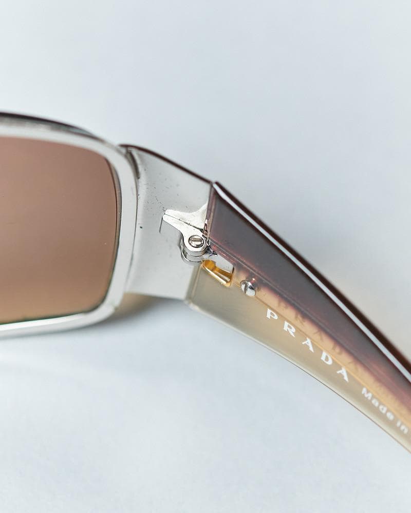 【72□19 -114】PRADA SPR53H サングラス