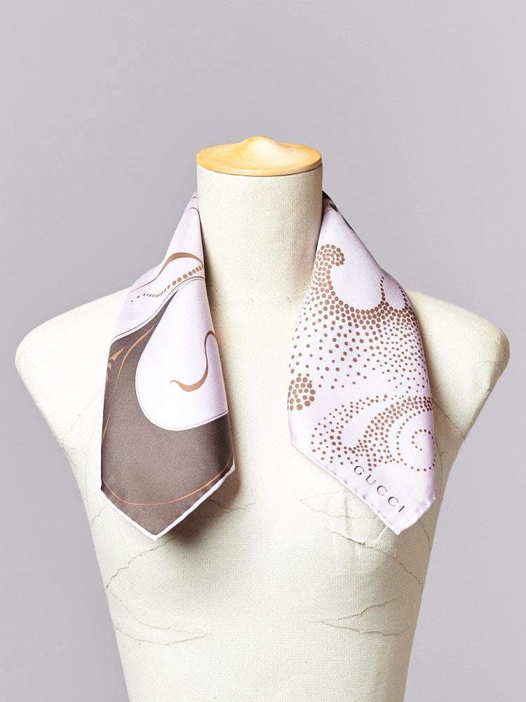 【48cm×48cm】トムフォード期 2001年 GUCCI シルクスカーフ