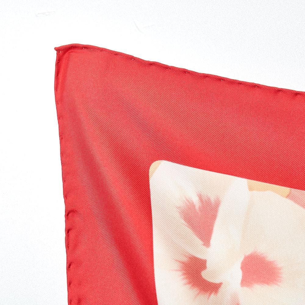 【88cm×87cm】Salvatore Ferragamoシルクスカーフ