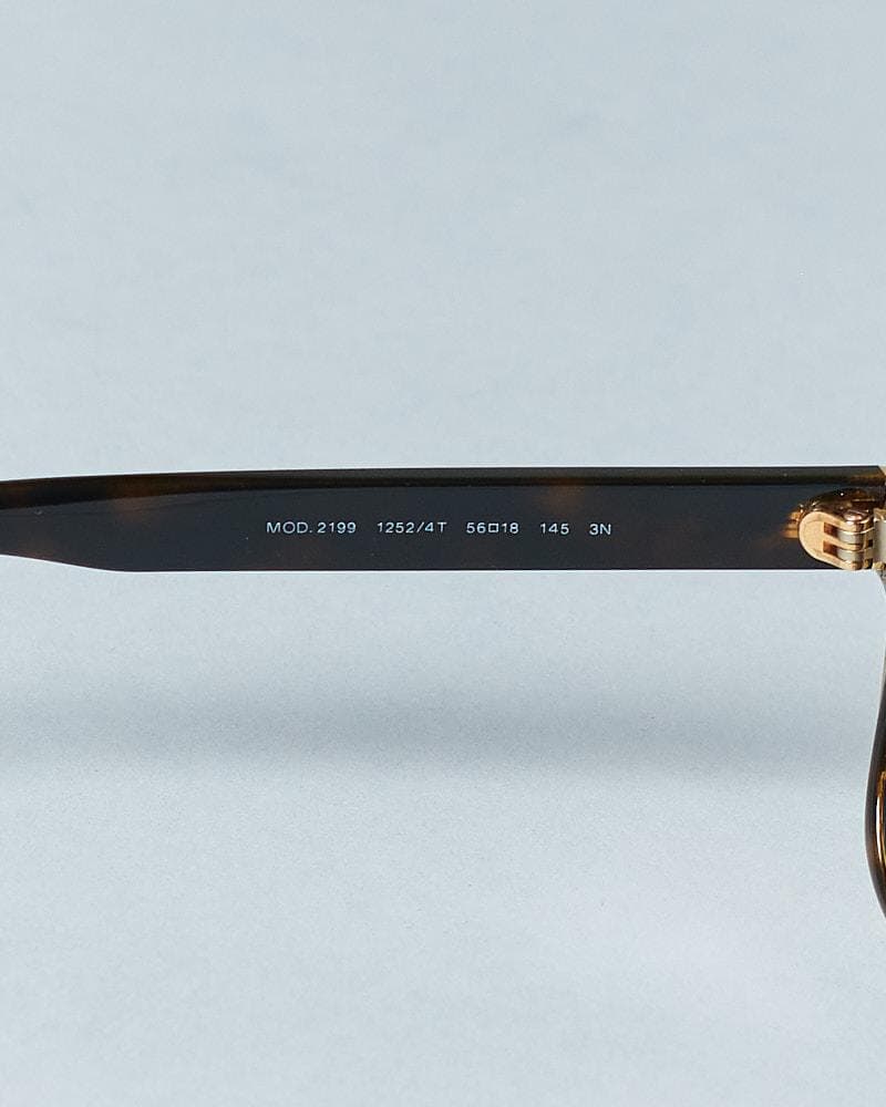 【56-18 145】ケース付 VERSACE ベッコウ 度なしサングラス