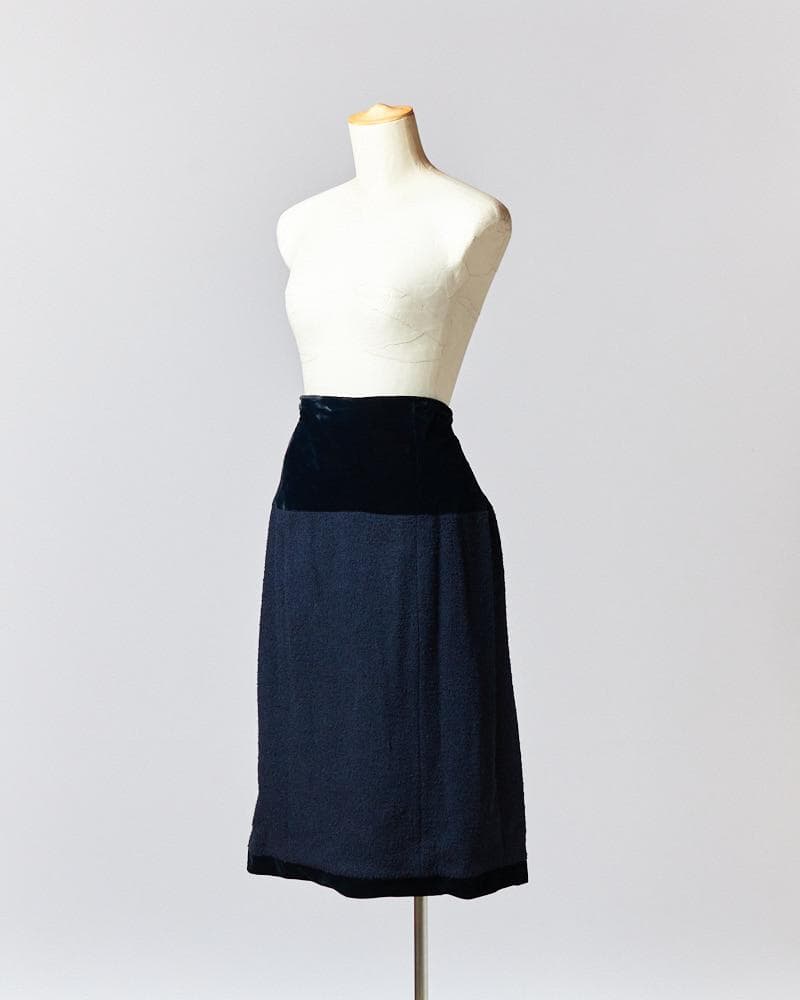【SIZE:M】CHANEL ベルベットスカート