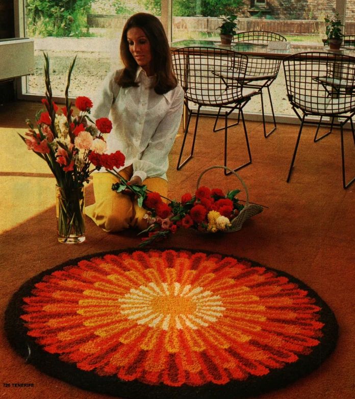 1960's-70's Readicut 'Tenerife' Round Rug　ミッドセンチュリー スペースエイジ　ヴィンテージ ラウンドラグ